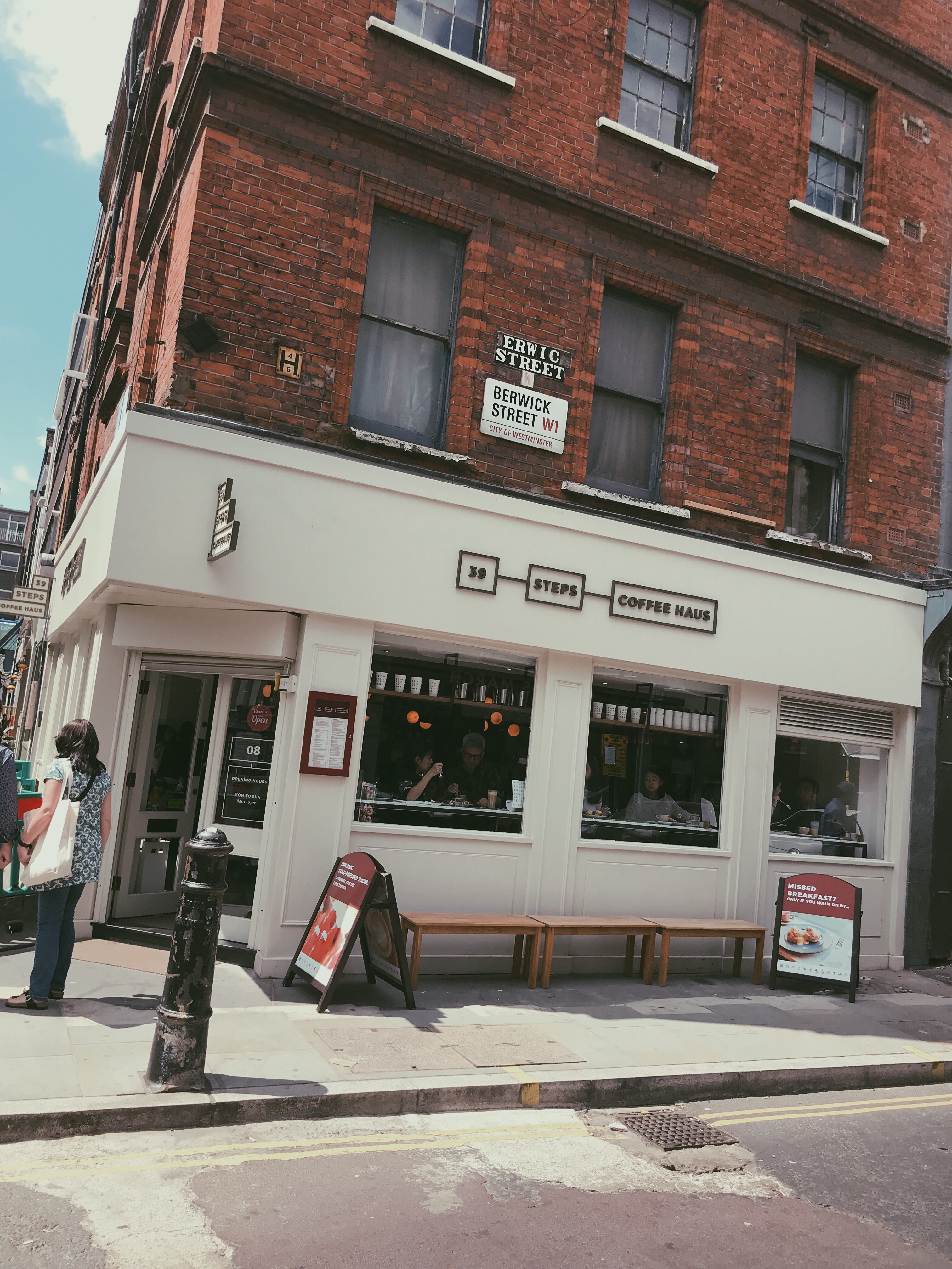 39 Steps Coffee Haus Review • twobrits